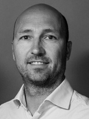 Dr. Bart De Nijs